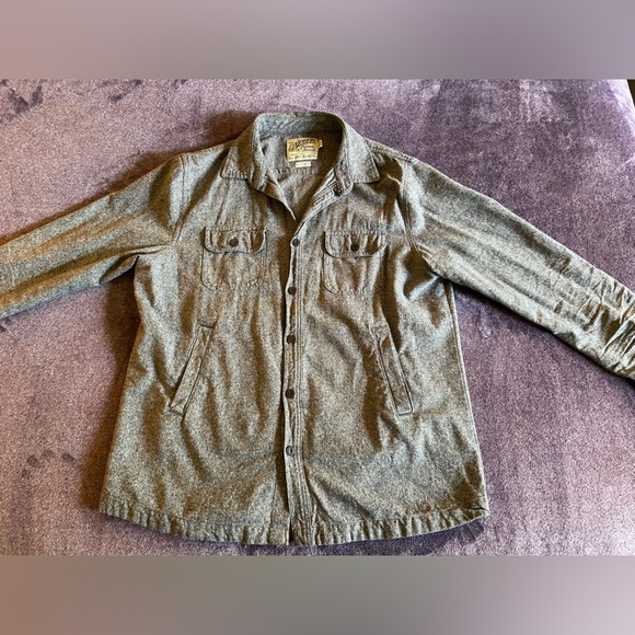 Brilliant Grayer’s Button-Up 🩶 - Picture 4 of 13